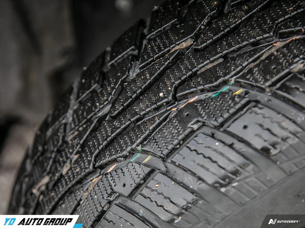 /ydautosalesinc/2020-Toyota-RAV4-04629030359944464.jpg