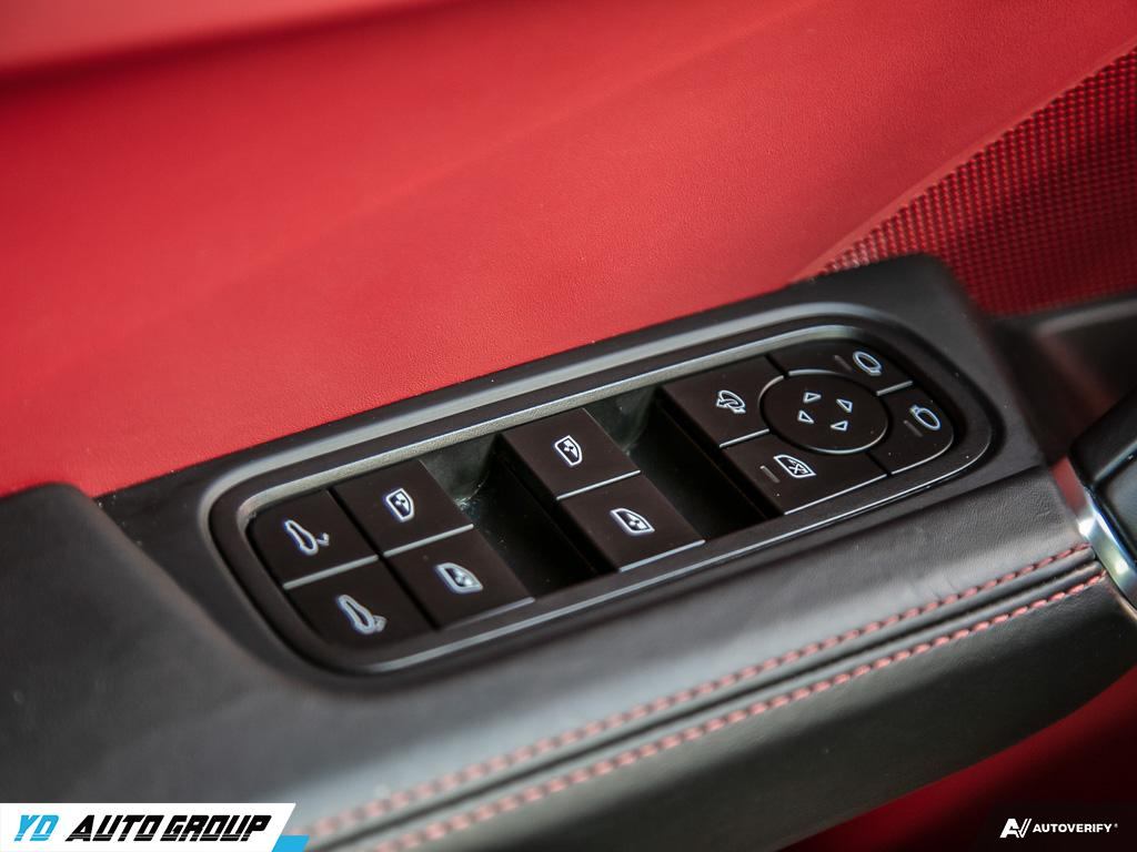 /ydautosalesinc/2022-Porsche-Cayenne-31590317992694716.jpg
