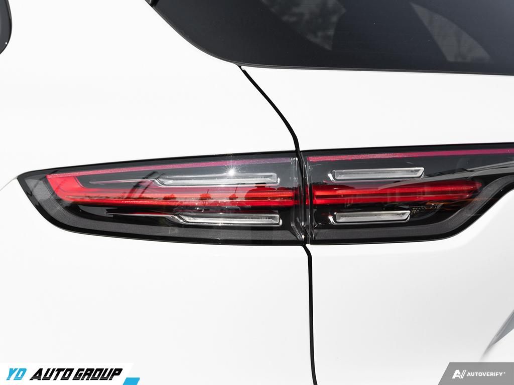 /ydautosalesinc/2022-Porsche-Cayenne-34649874484890475.jpg