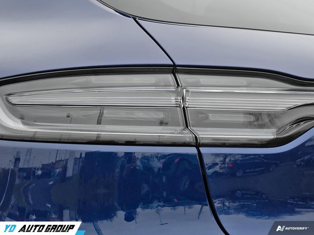 /ydautosalesinc/2023-Porsche-Macan-04923926649100152.jpg