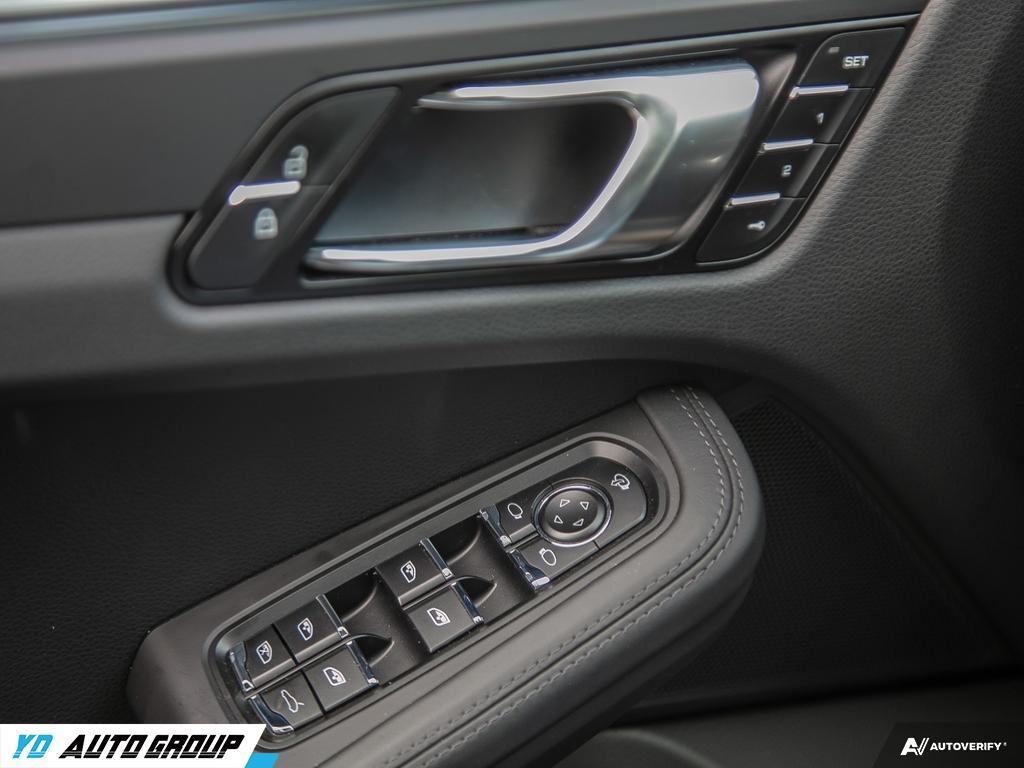 /ydautosalesinc/2023-Porsche-Macan-26695053378382116.jpg