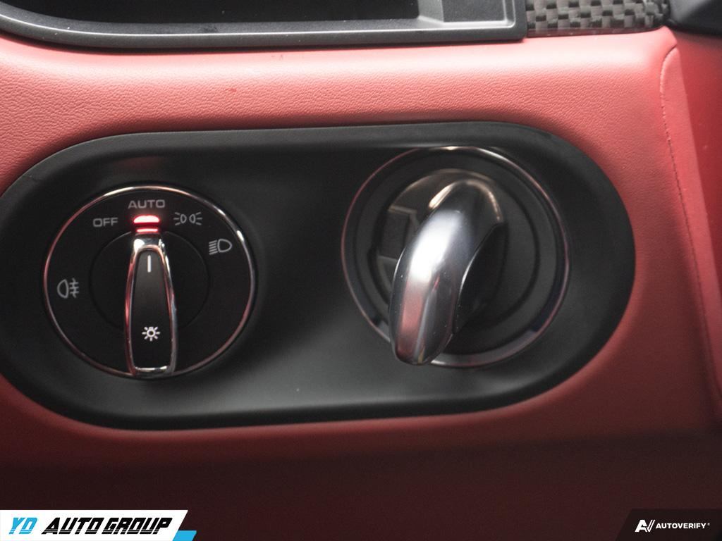 /ydautosalesinc/2023-Porsche-Macan-47845571178885615.jpg