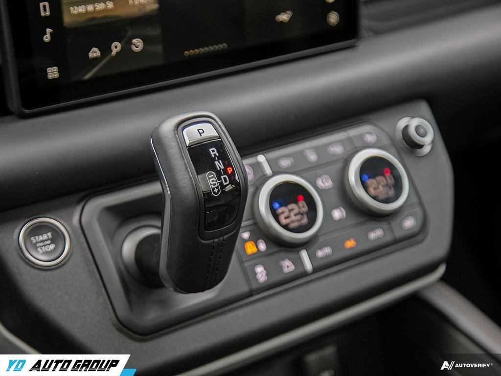 /ydautosalesinc/2024-LandRover-Defender-15181081471617386.jpg