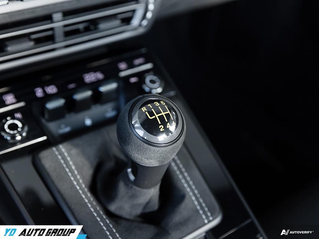 /ydautosalesinc/2024-Porsche-911-23665538876802672.jpg