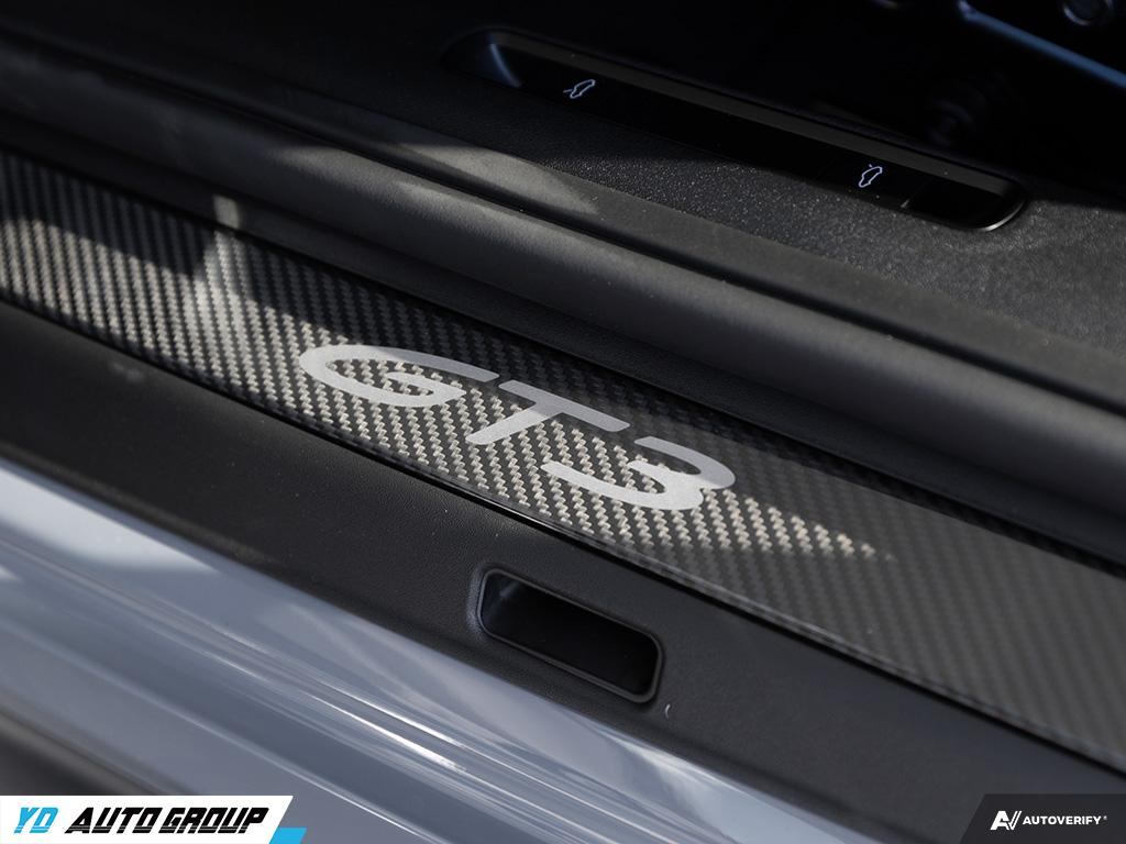 /ydautosalesinc/2024-Porsche-911-2549865027282643.jpg