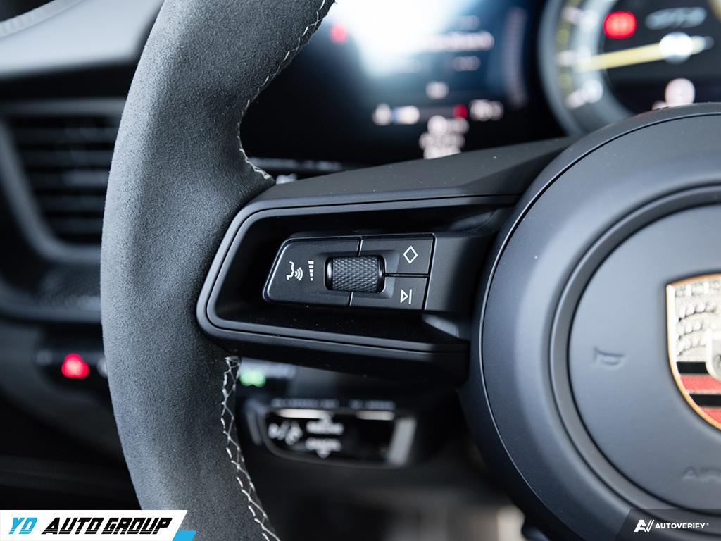 /ydautosalesinc/2024-Porsche-911-4112205628149761.jpg