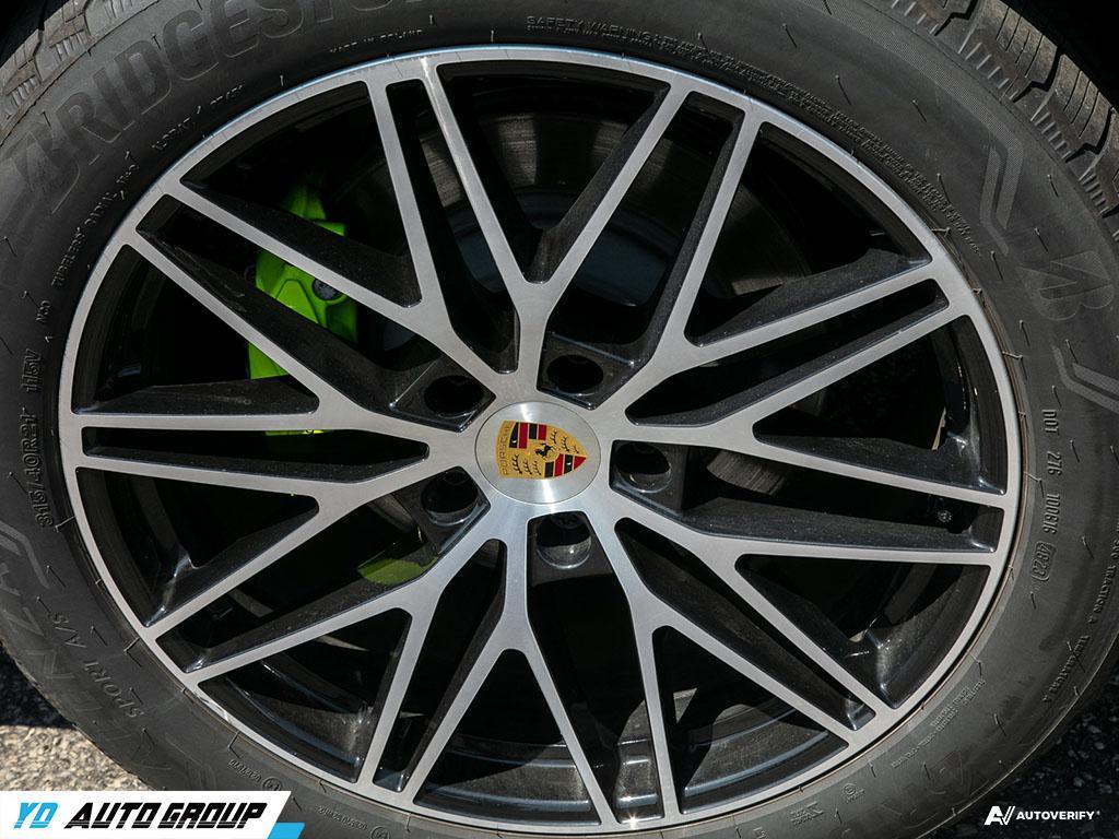 /ydautosalesinc/2024-Porsche-Cayenne-4557579056140082.jpg
