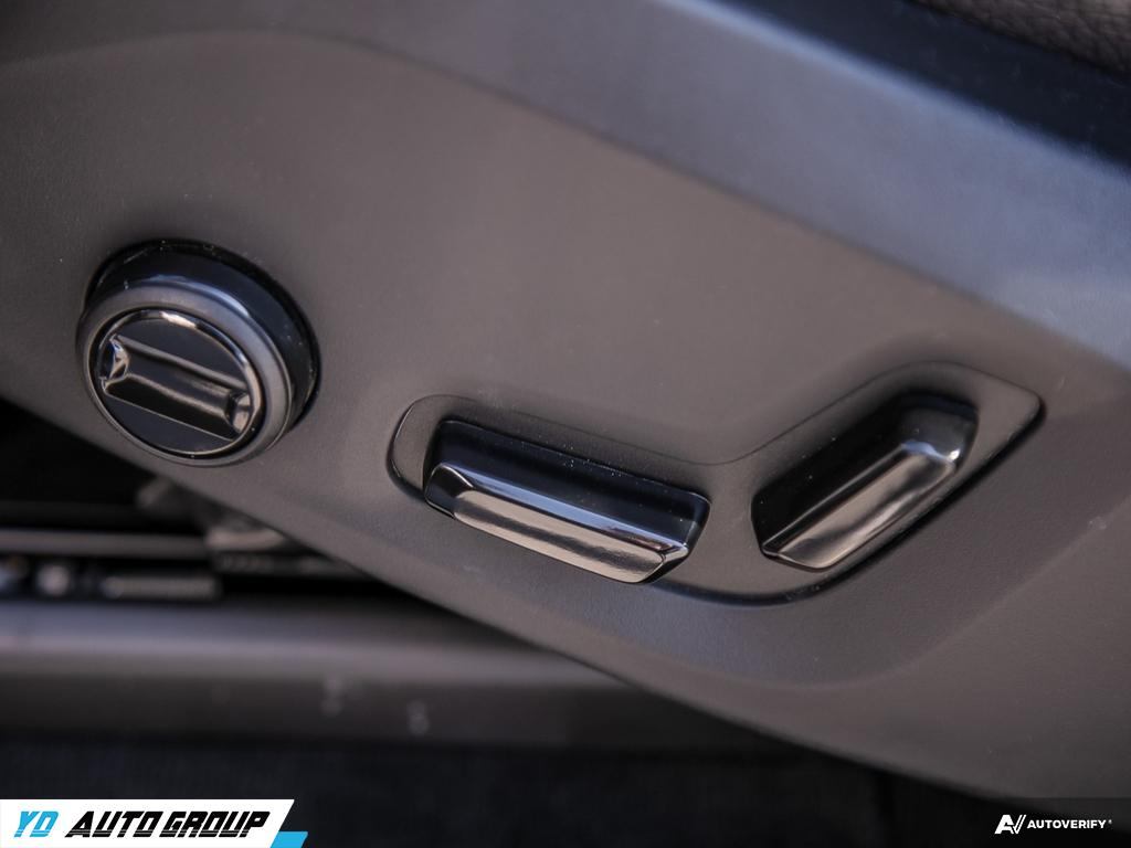 /ydautosalesinc/2024-Volvo-XC90-812985051972708.jpg