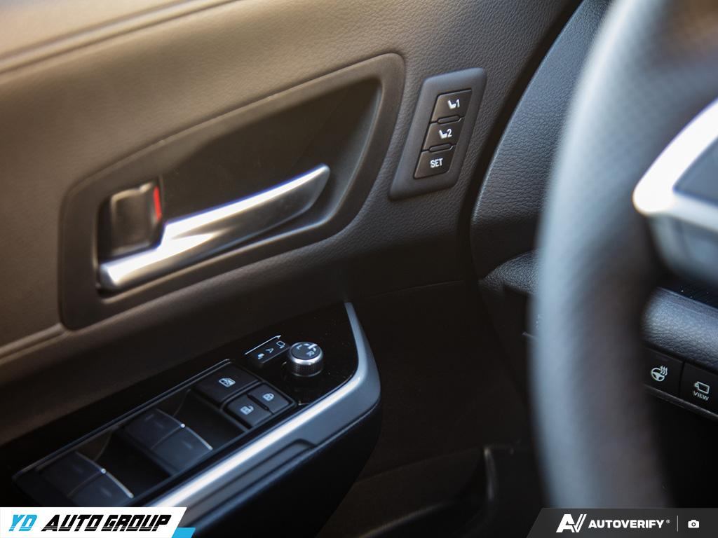 /ydautosalesinc/2026-Toyota-Sienna-10695467450617335.jpg