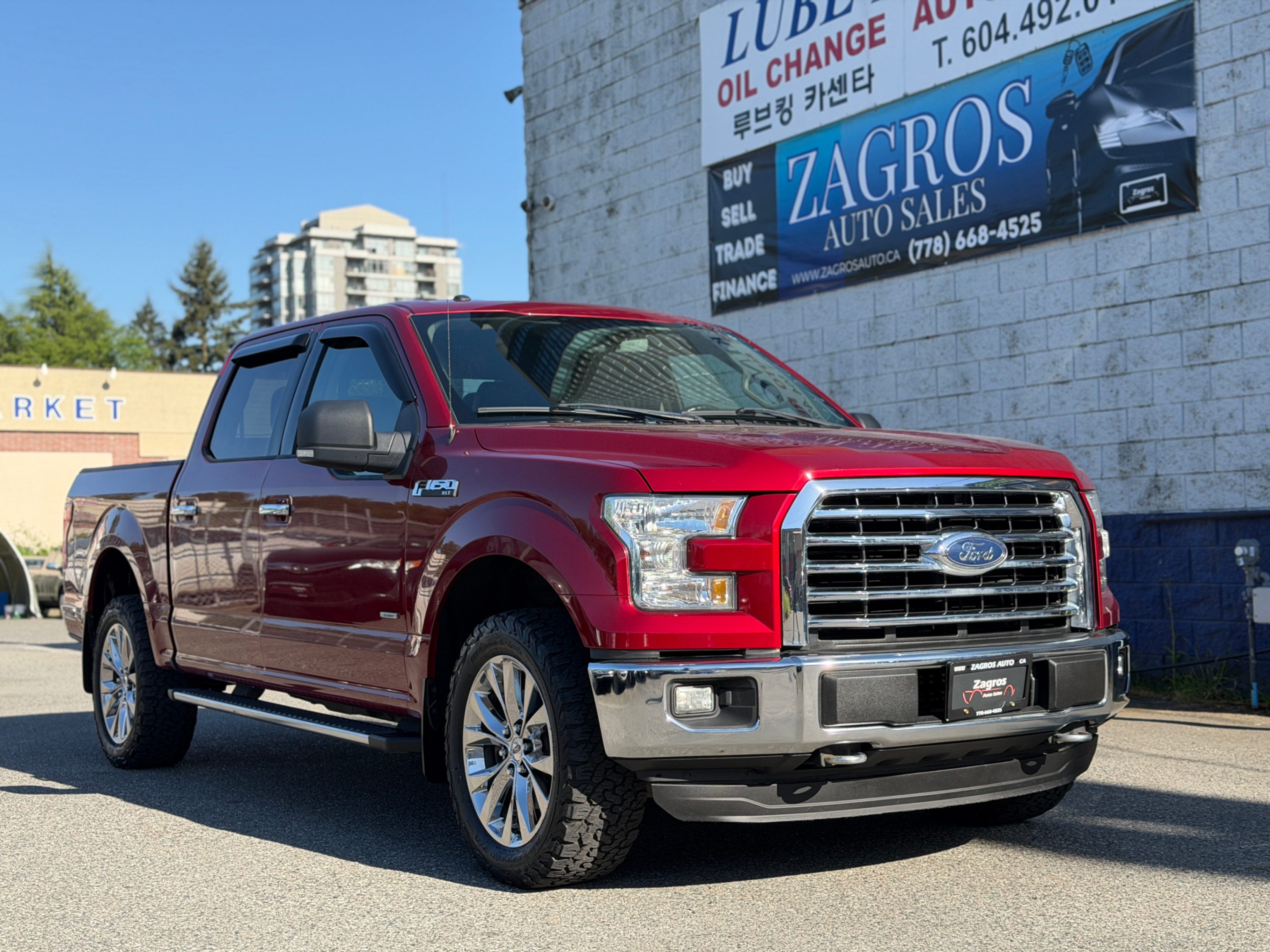 2015 Ford F-150 4WD SUPER CREW XT-R|  VERY CLEAN TRUCK | COMES WITH FREE DRIVER'S SHILED WARRANTY